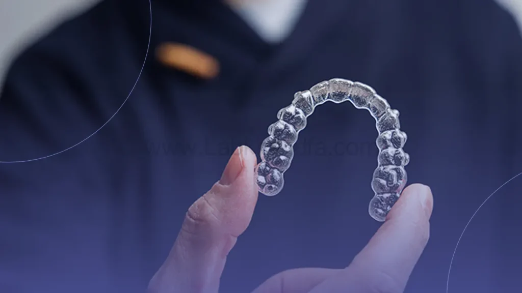 استفاده از الاینرهای شفاف به عنوان یکی از روش های کاهش زمان ارتودنسی