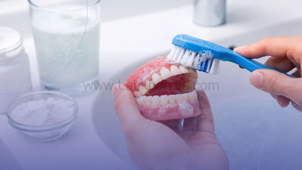 شستن دندان مصنوعی با جوش شیرین